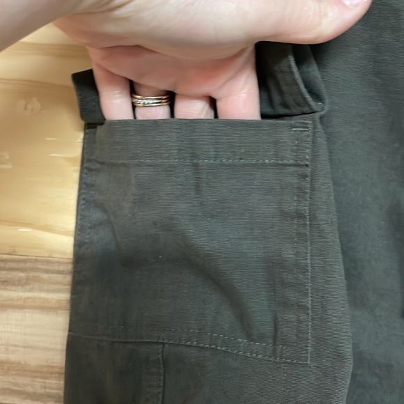 Motel size Large Army Green Y2K 100% Cotton Cargo Mini Skirt with Side Pockets - Picture 3 of 6